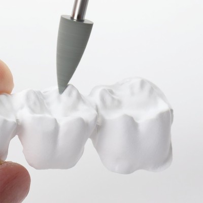 Two-Pass Polishing Tools for ZrO2 Presintered Elements - GOMMINI FOR PRESINTERED ZIRCONIUM